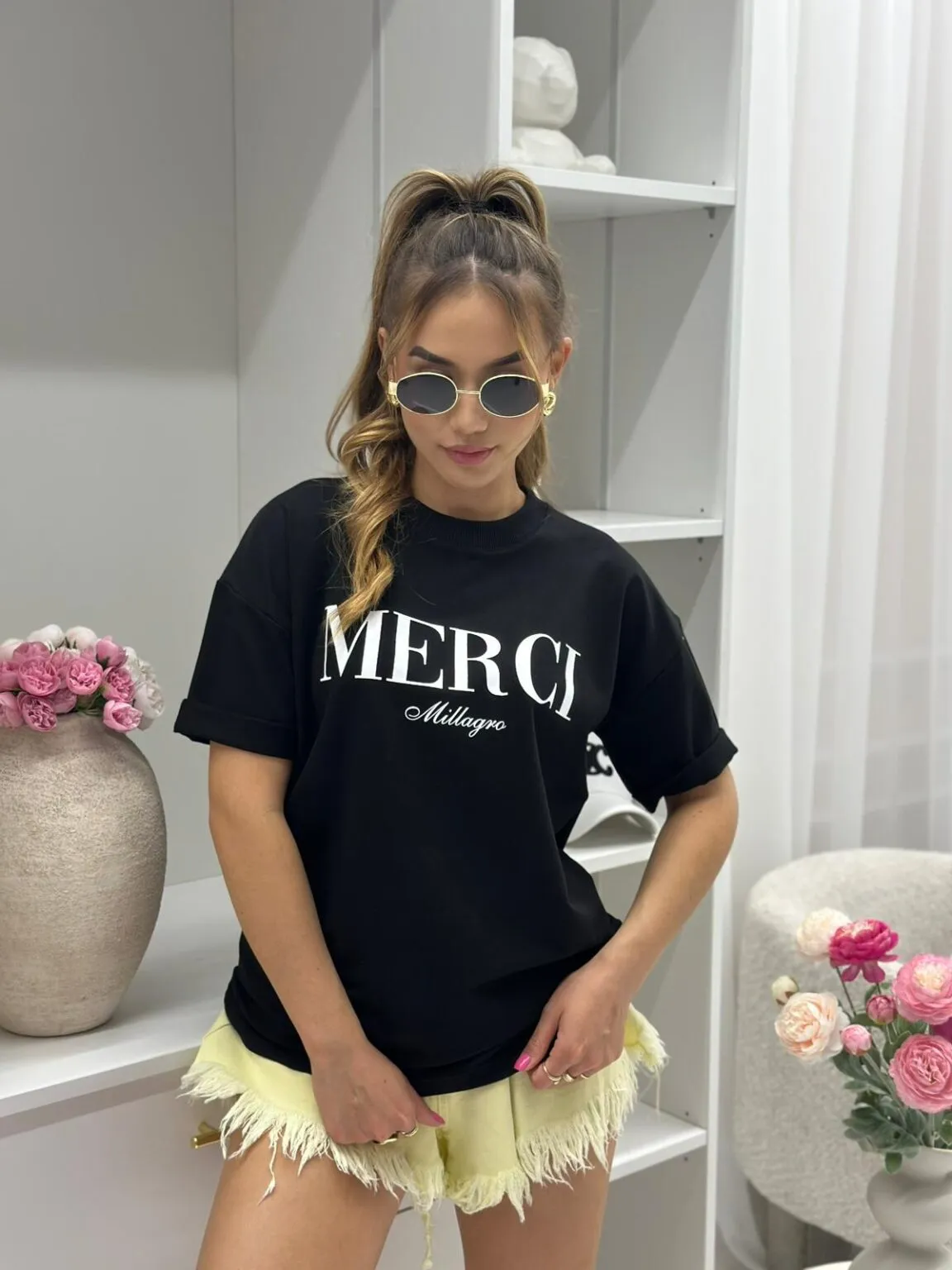 T-shirt Millagro Merci czarny z białym logo