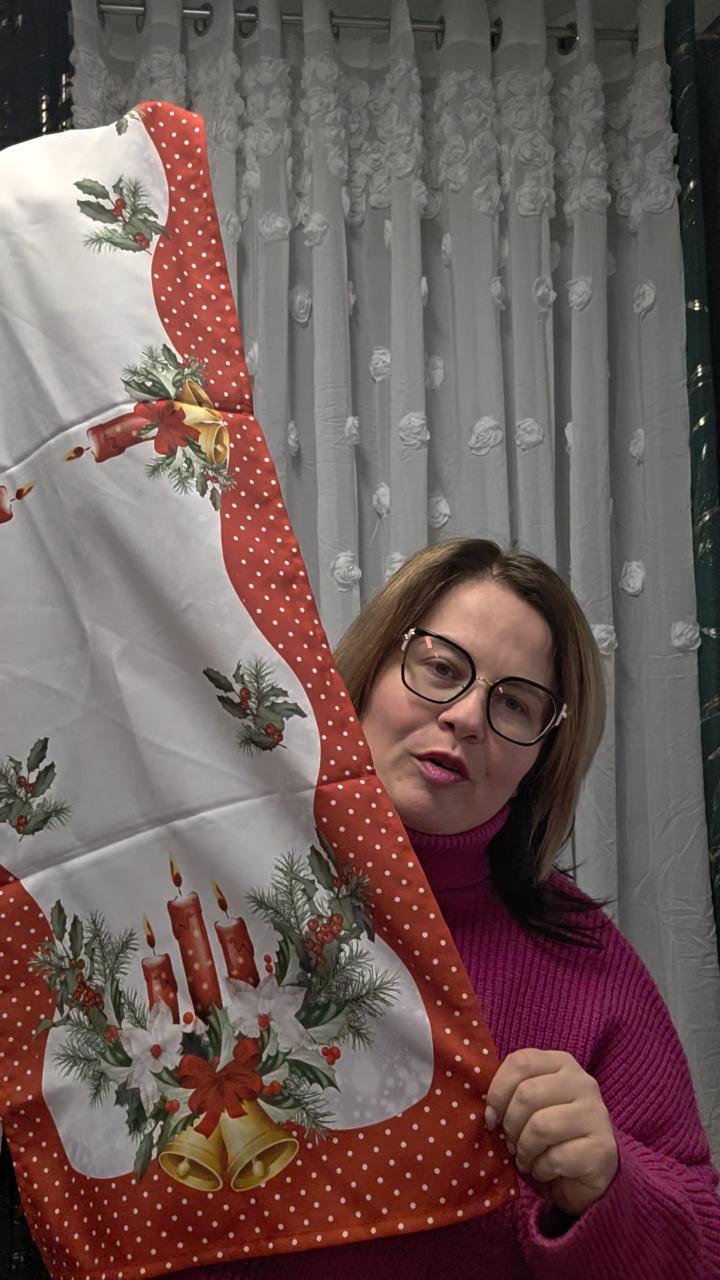 Bieznik świąteczny 40x180cm świeczki