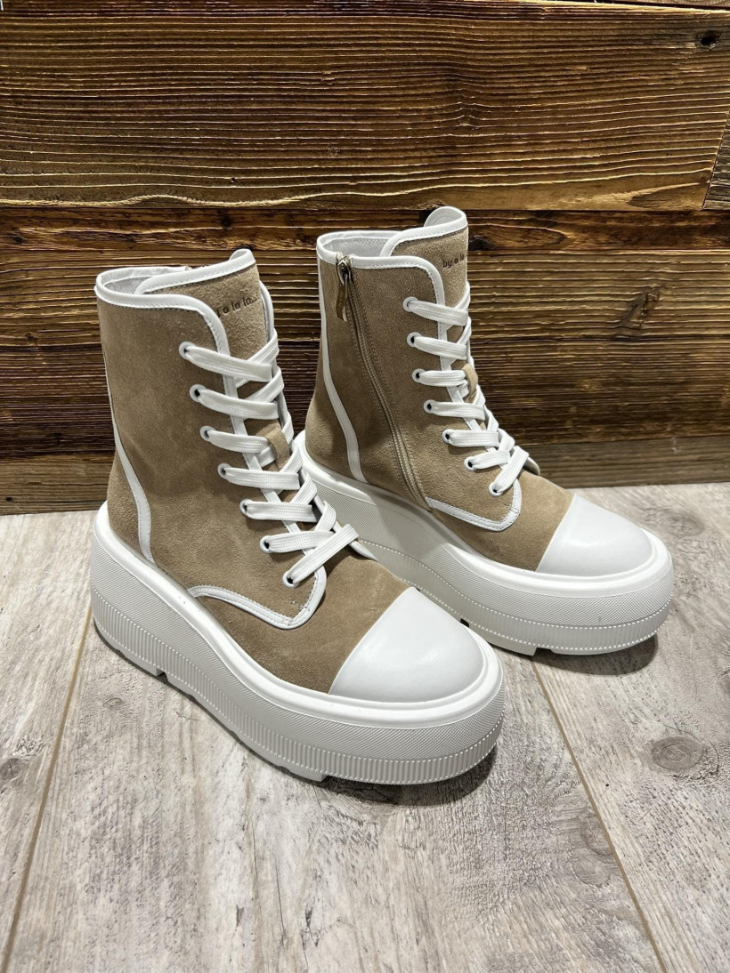 By o la la..! wysokie sneakersy na platformie