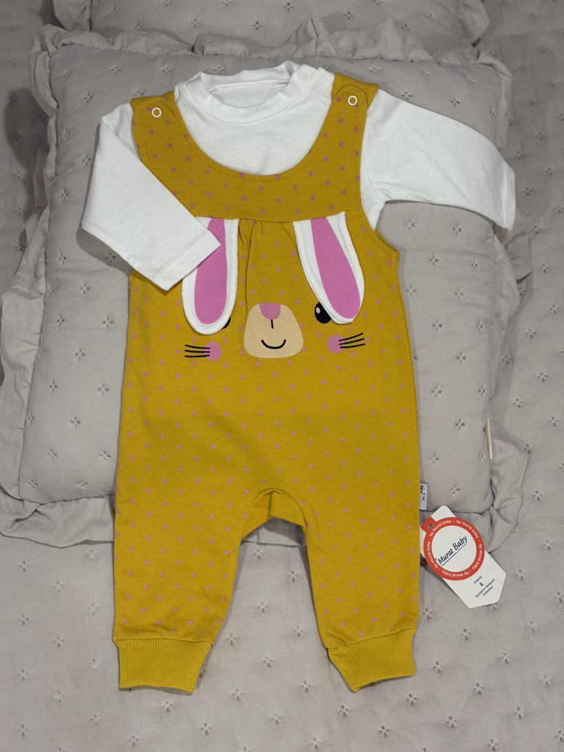 Ogrodniczki żółte z króliczkiem + biała bluzka