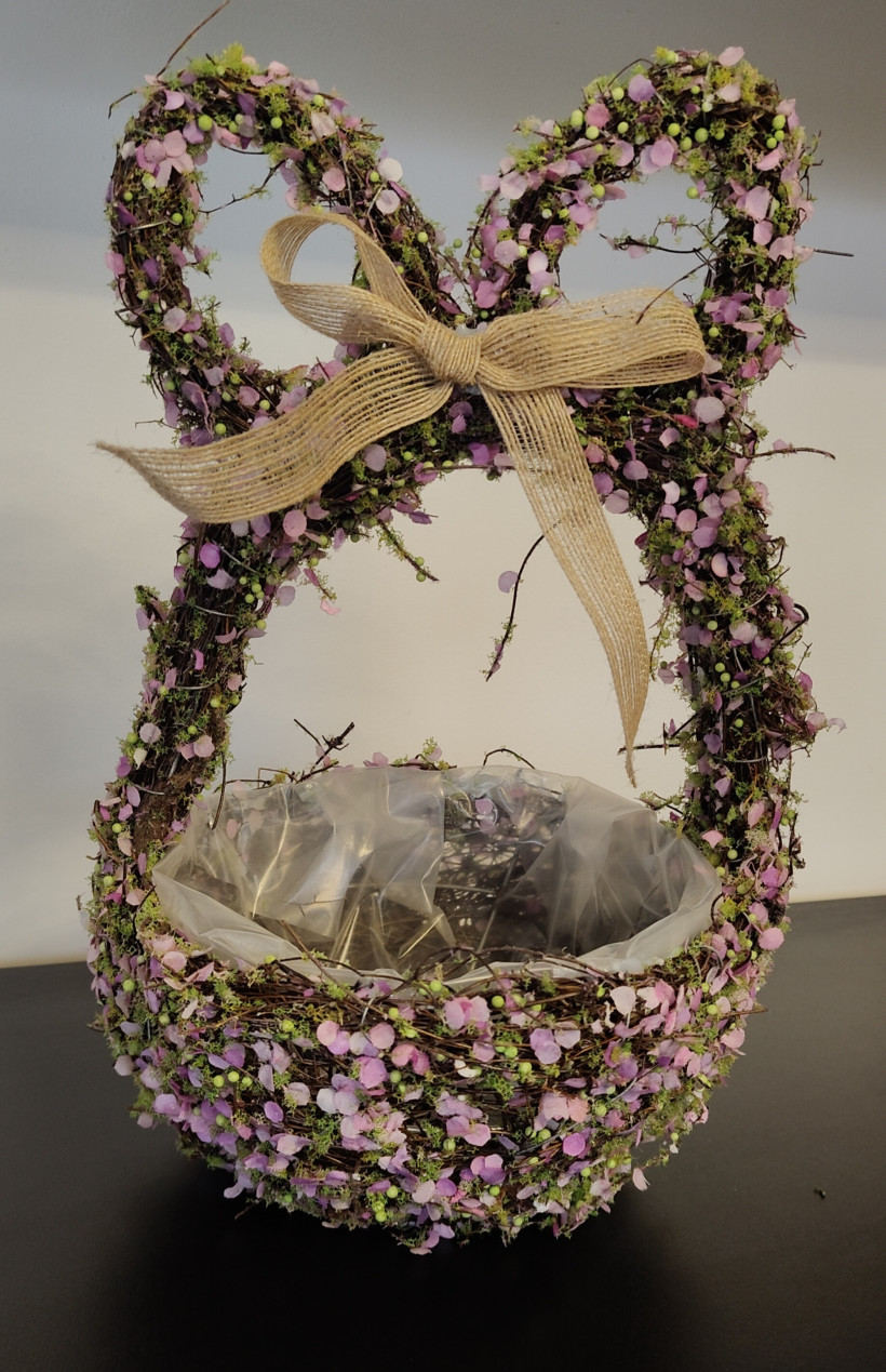 Piękny koszyczek z faszyny mały