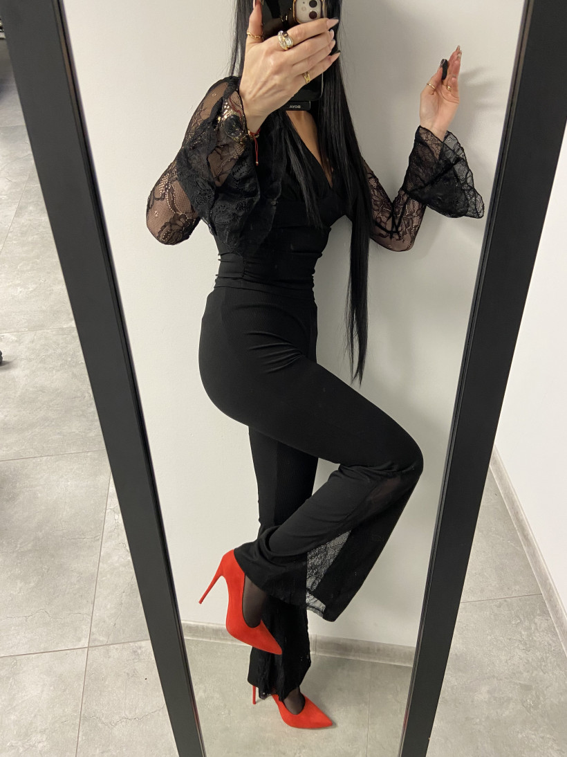 Komplet 223 prążek, koronka, bluzka + dzwony