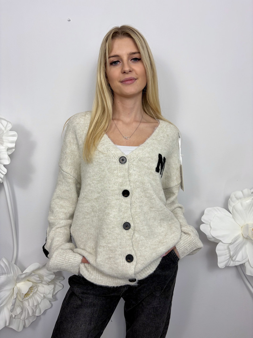 Sweter 1121 New York z guzikami