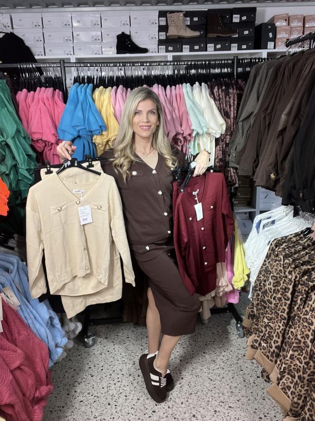 KOMPLET - spodnica ołówkowa i sweterek guziki elegancki