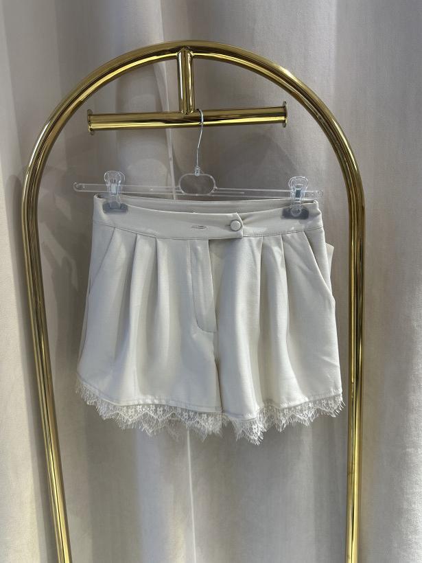 NC SPODENKI MATERIAŁOWE BEŻ KORONKA