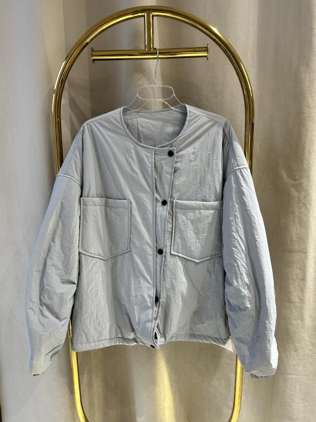 DES KURTKA BŁĘKIT CZARNE NAPY