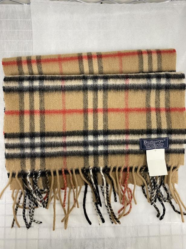 BURBERRY Cashmere Scarf