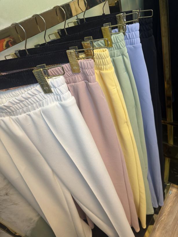 Spodnie szwedy z modalu z kantem’ Minouu 