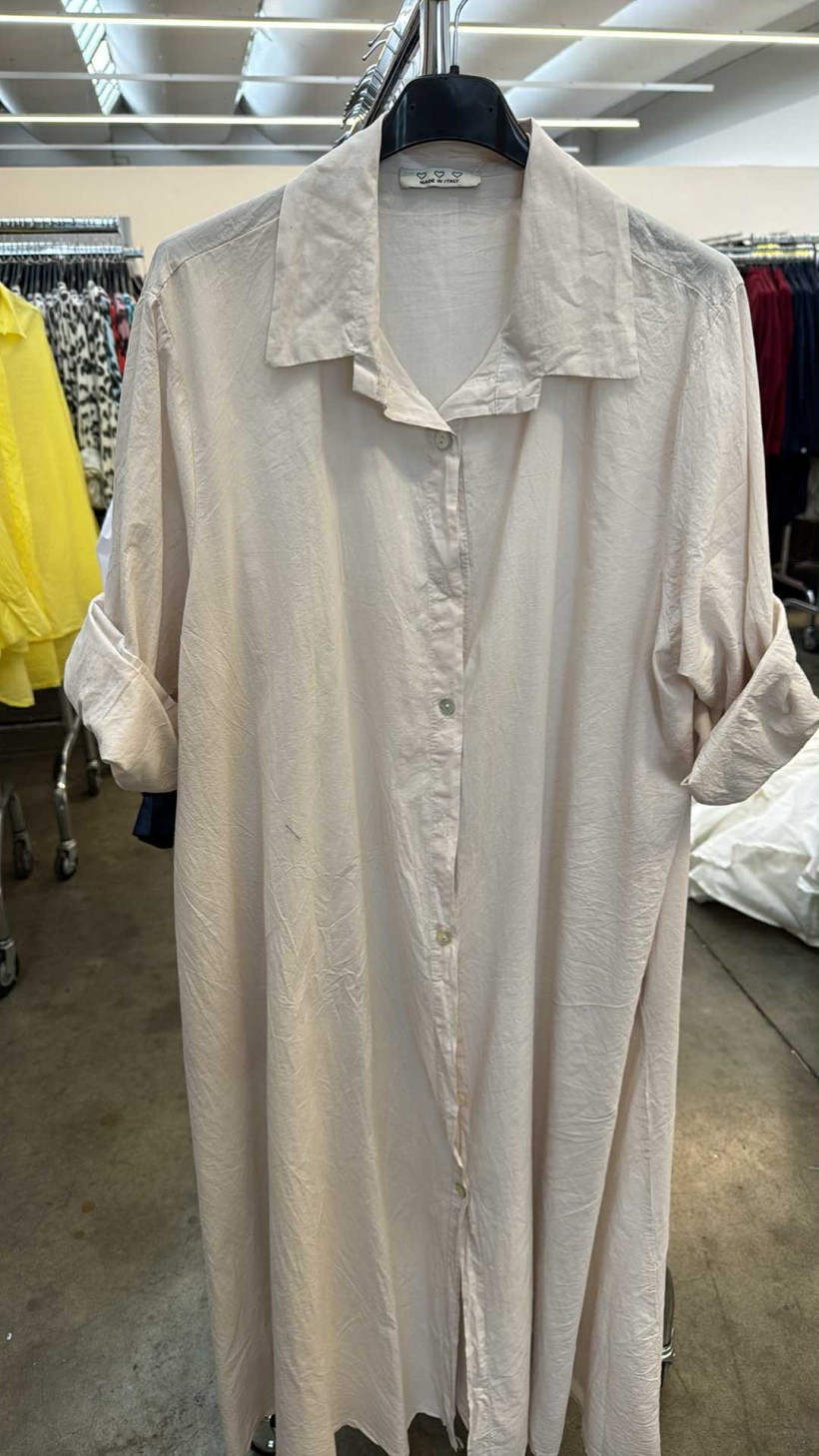 Italia nr 8 - Sukienka/Płaszczyk jednokolorowa ,z kieszeniami,  zapinana na guziki - B7080 -  beżowa