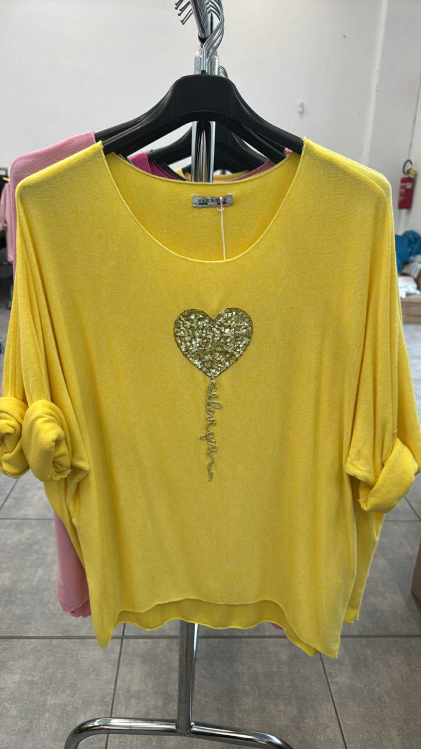 Italia nr 8 - Sweter jednokolorowy - aplikacja serce - 1778 - żółty