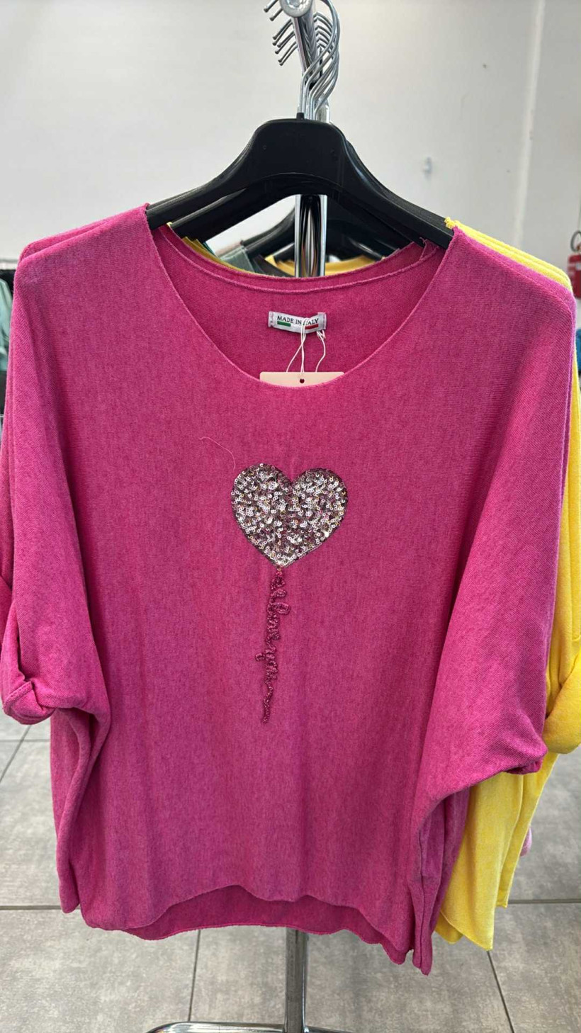 Italia nr 8 - Sweter jednokolorowy -  aplikacja serce - 1778 - różowy