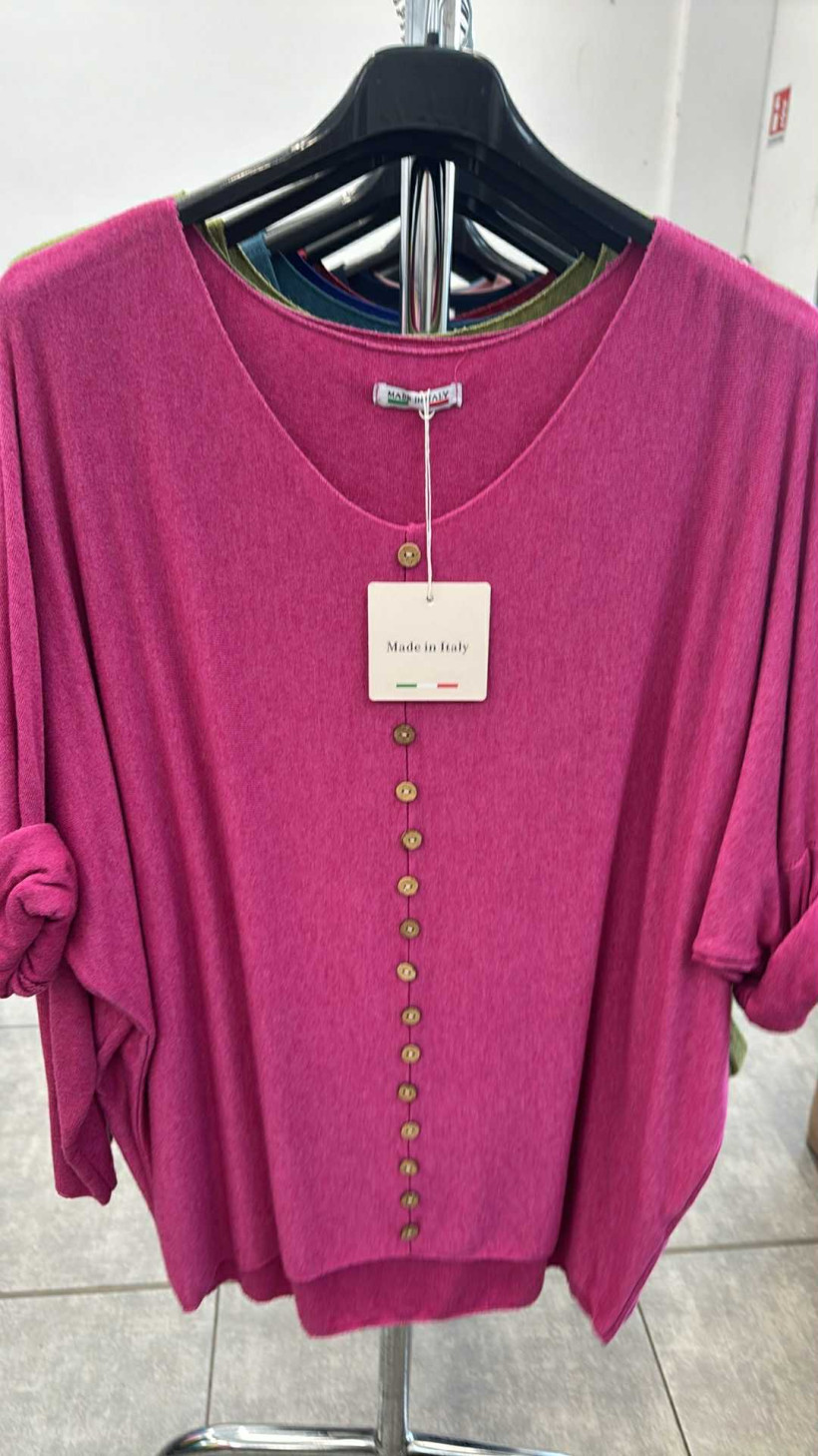 Italia nr 8 - Sweter jednokolorowy -  ozdobne guziczki - 1939 - fuksja