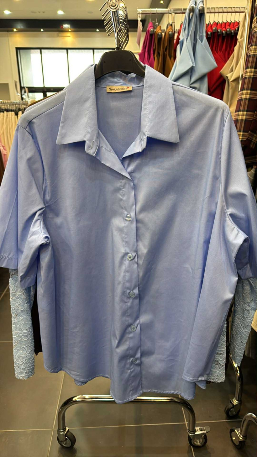 Italia nr 8 - Koszula jednokolorowa - koronkowe rekawy  Wł.260109 / 200109 - niebieski