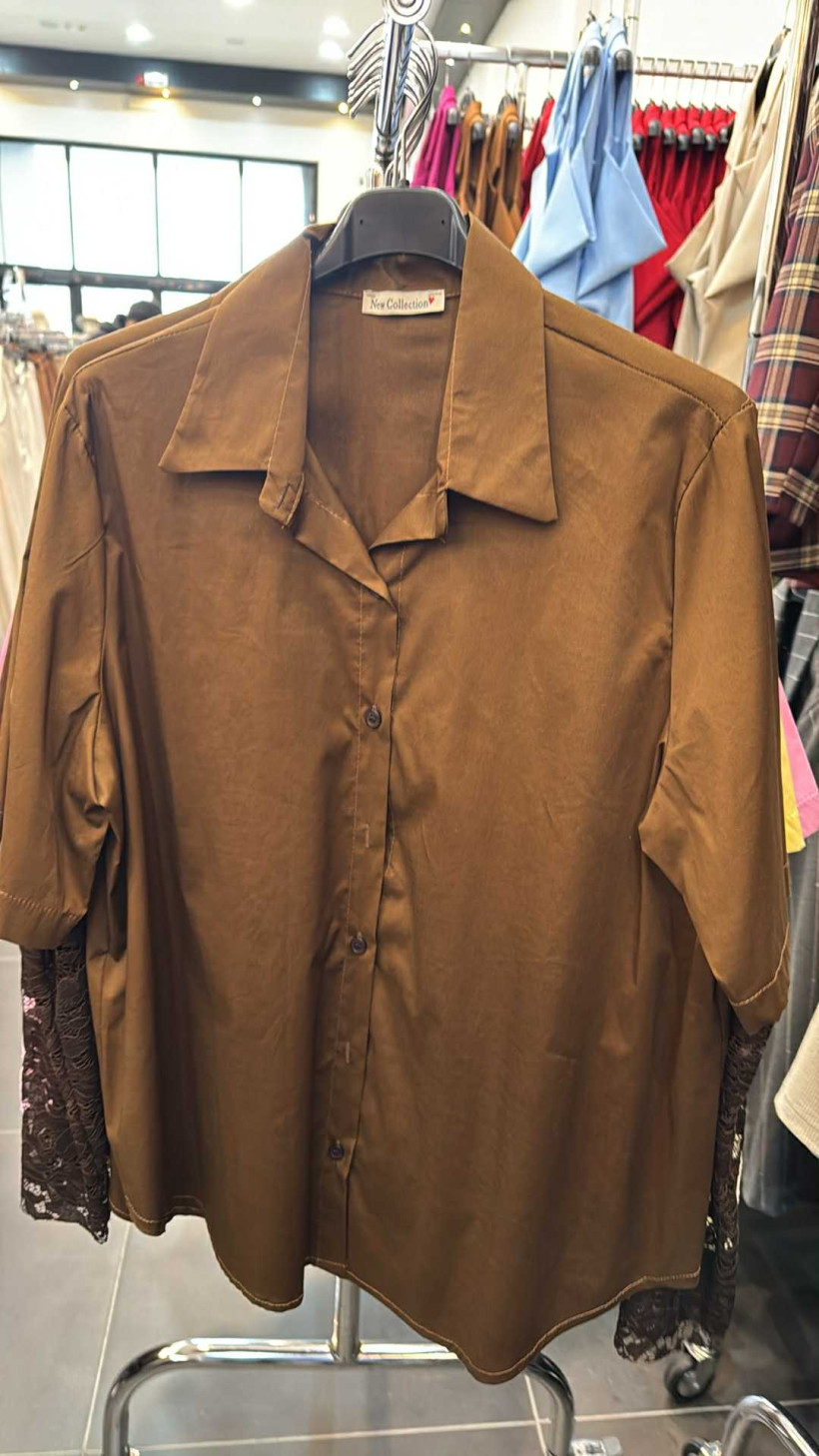 Italia nr 8 - Koszula jednokolorowa - koronkowe rekawy  Wł.260109 / 200109 - czekoladowy