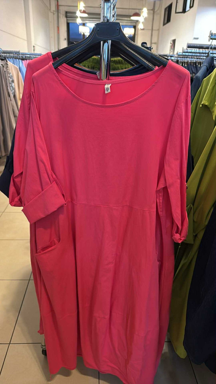 Italia nr 8 - Sukienka jednokolorowa  przeszyta Wł.26034 - fuksja