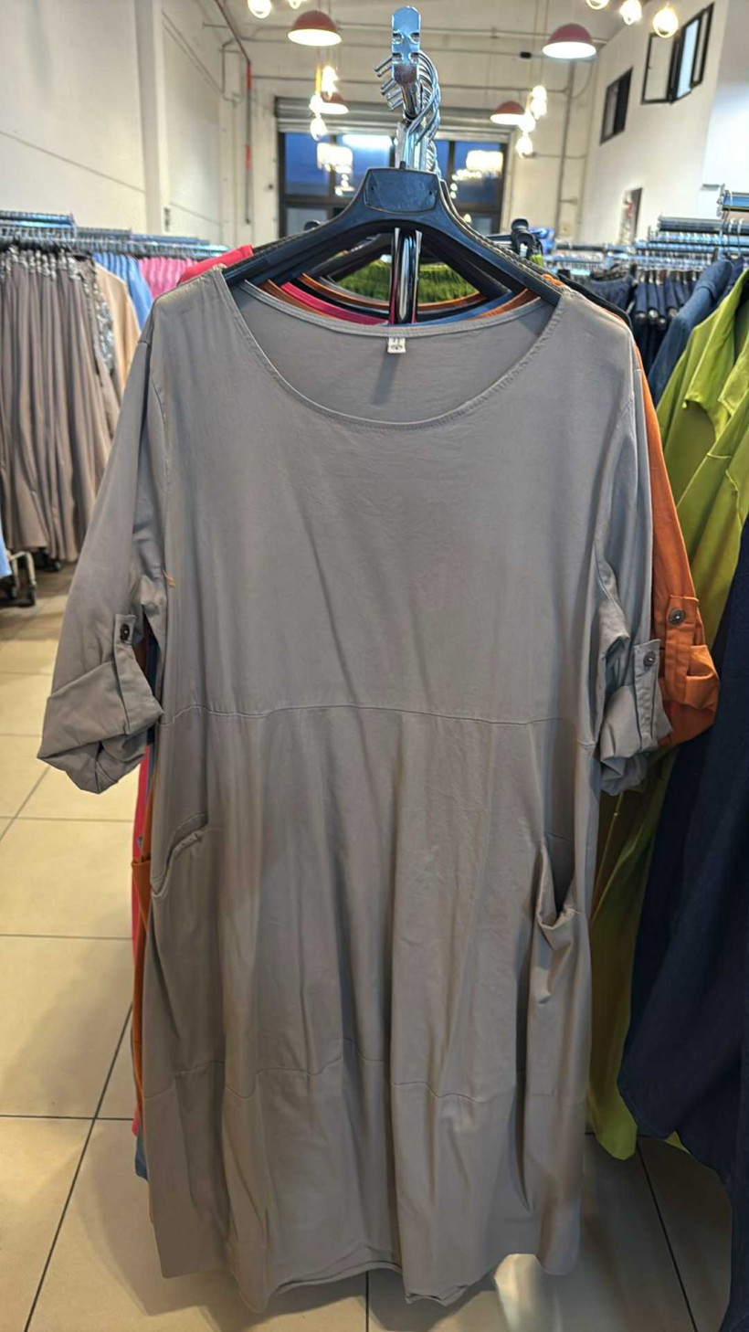 Italia nr 8 - Sukienka jednokolorowa  przeszyta Wł.26034 - fango