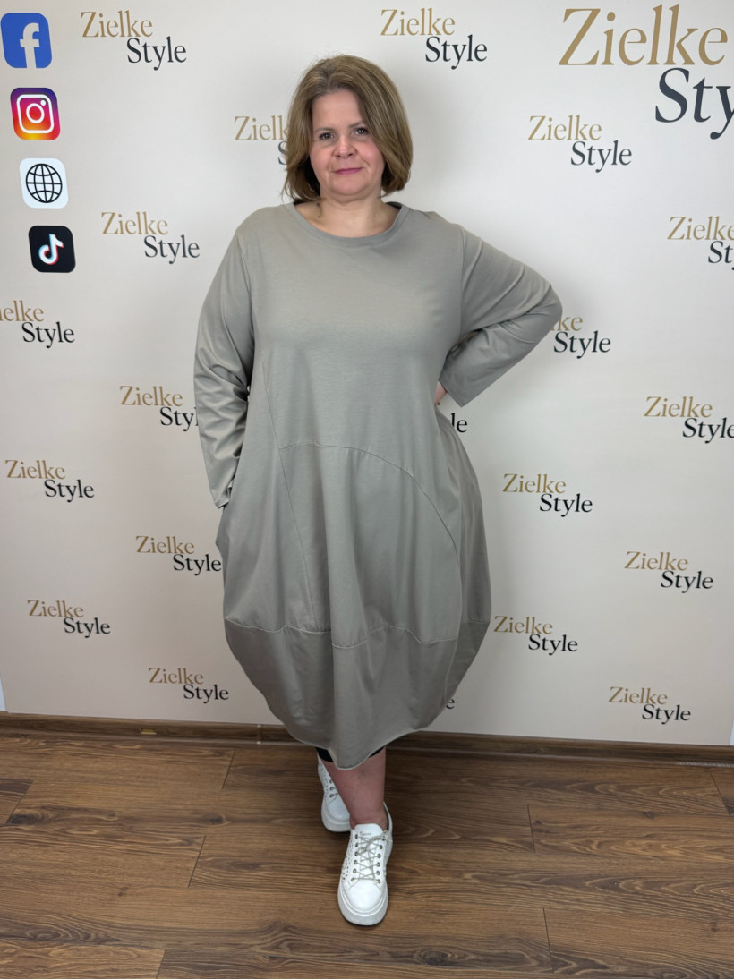 Italia nr 8 - Sukienka jednokolorowa przeszyta Wł.26034 - fango