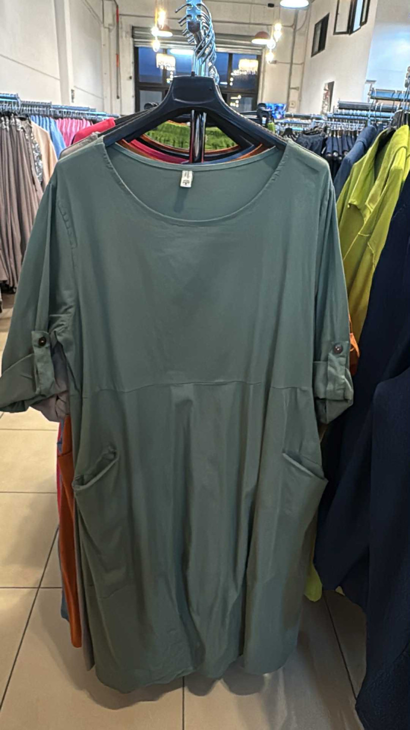 Italia nr 8 - Sukienka jednokolorowa  przeszyta Wł.26034 - oliwka