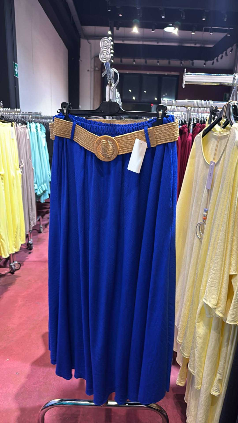 Italia nr.8 - Spódnica jednokolorowa z paskiem - 660941 - chaber