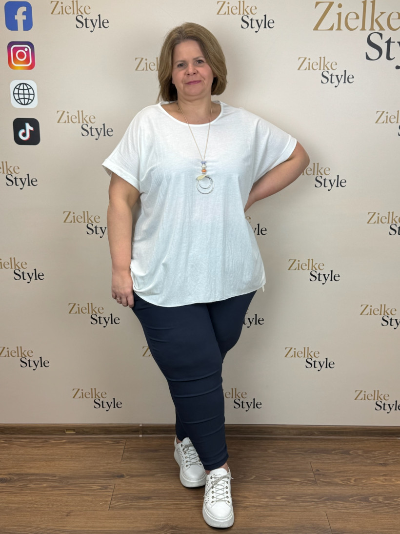 Italia nr.8 - Tunika jednokolorowa z naszyjnikiem - 2237 - biała