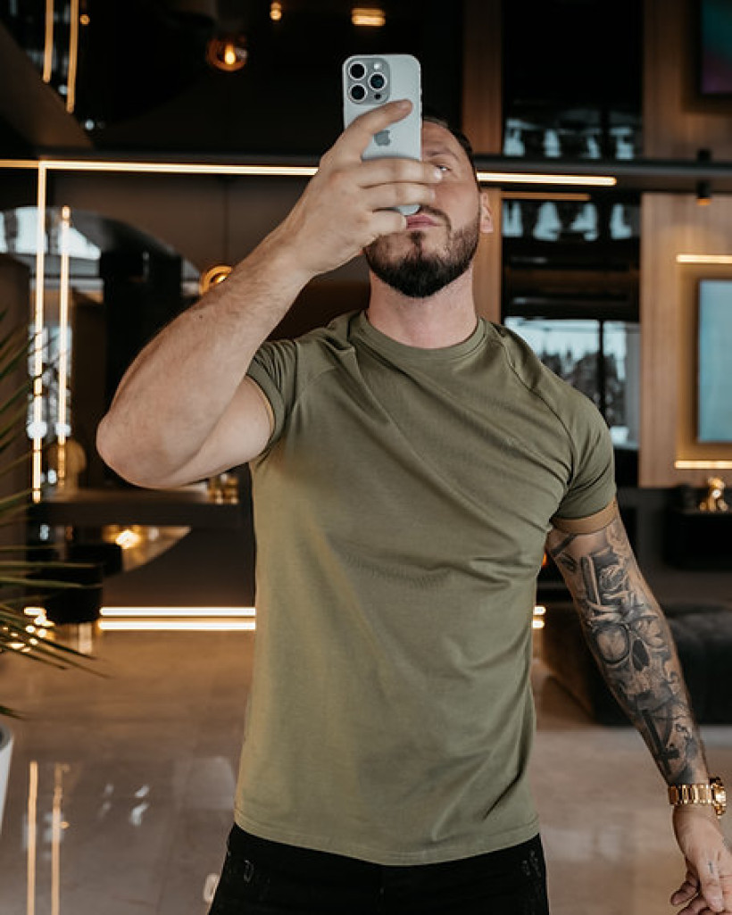 T-shirt OLAVOGA Raysier khaki