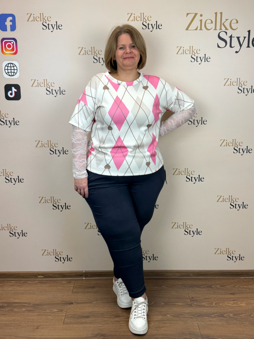 Italia nr.8 - Bluzka z koronkowymi rękawami, wzór romby z serduszkiem - 0084 - róż