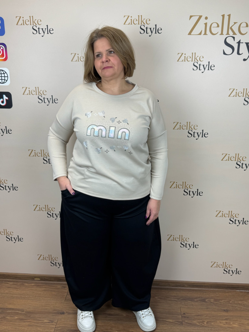 Italia nr.8 - Bluzka jednokolorowa piankowa - aplikacja MIN i serduszka Wł.0351 -  beżowy