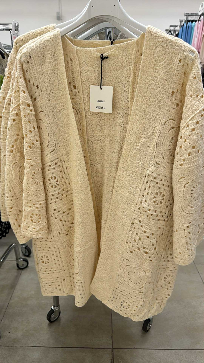 Italia nr.8 - Narzutka ażurowa jednokolorowa Wł.68017 - beżowy