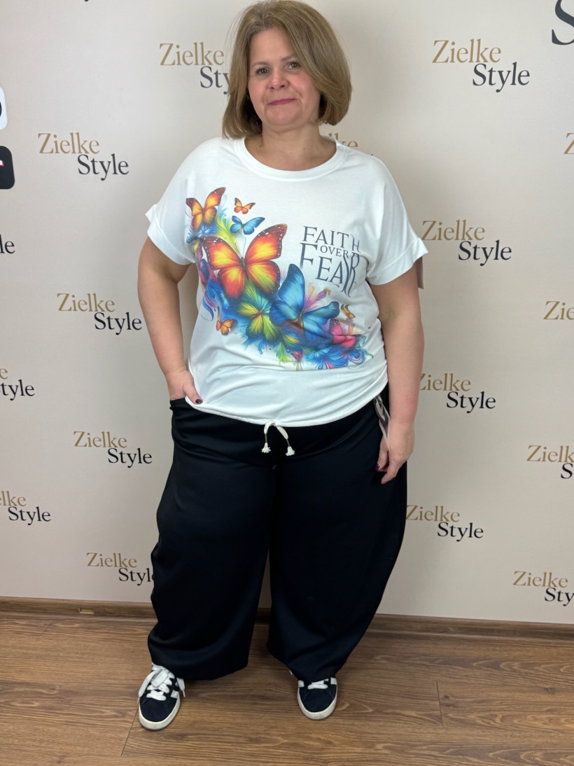 Italia nr 8 - Bluzka jednokolorowa wiązany dół, wzór motyle - 8657 - motyle