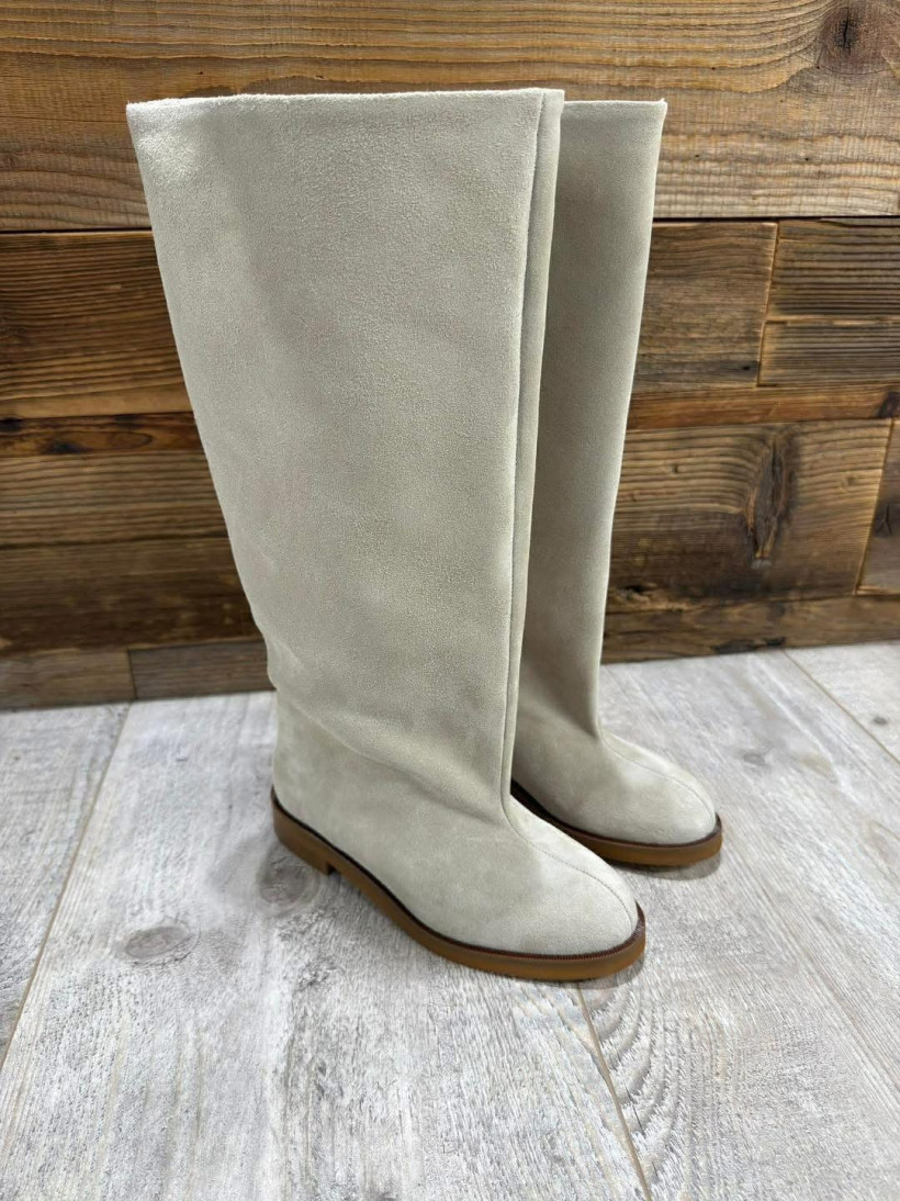 By o la la..! kozaki zamszowe