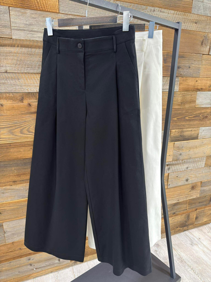 By o la la..! spodnie z zakładkami