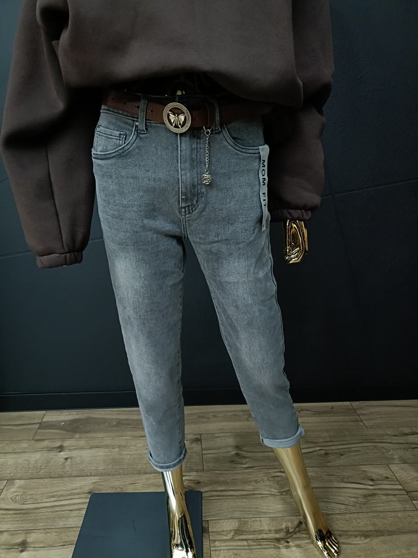 Jeansy MOMFIT