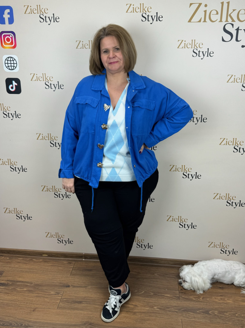 Kurtka katana jednokolorowa ze złotymi broszkami, wiązana na dole - 27730 - chaber