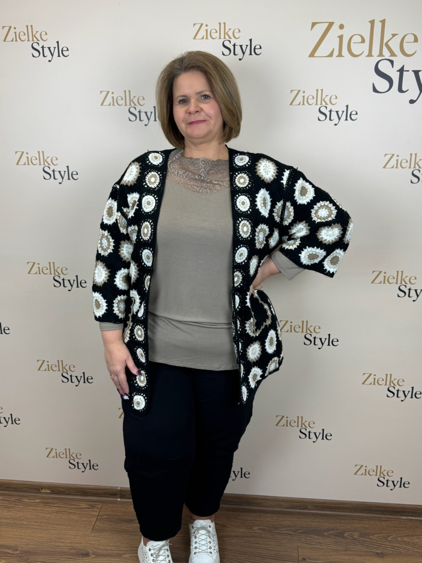 Italia nr 8 - Narzutka patchworkowa, kieszenie, rozetki - 68042 - czarna