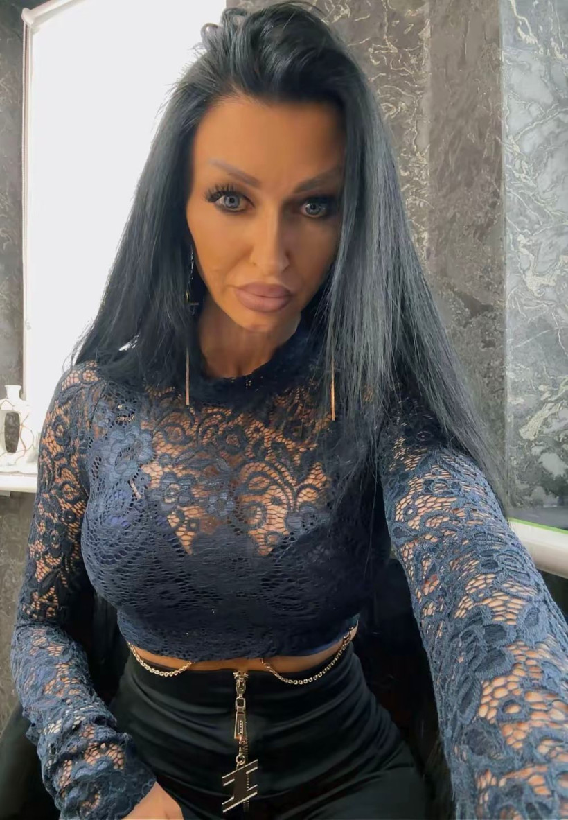 Bluzka koronkowa TK7  krótka - granat