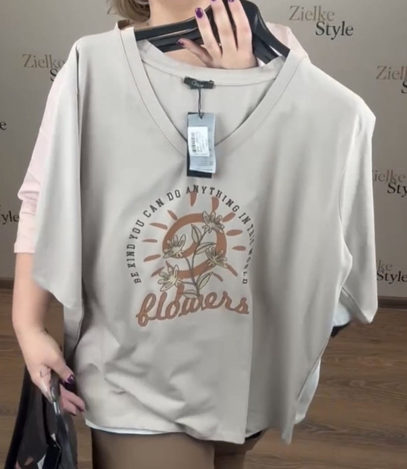 Bluzka w serek jednokolorowa, kwiatki veso - 9307 - beż