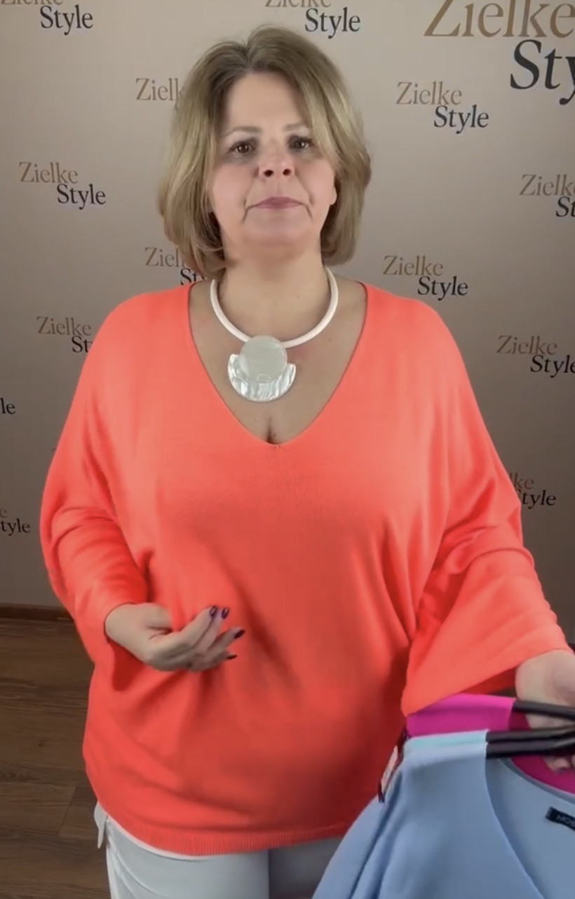 Sweter e serek jednokolorowy nietoperz - 152507 - neonowy pomarańcz