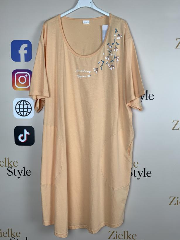 Koszula nocna z kieszeniami, jednokolorowa z kwiatkiem - 3xl - 409203 - brzoskwinia