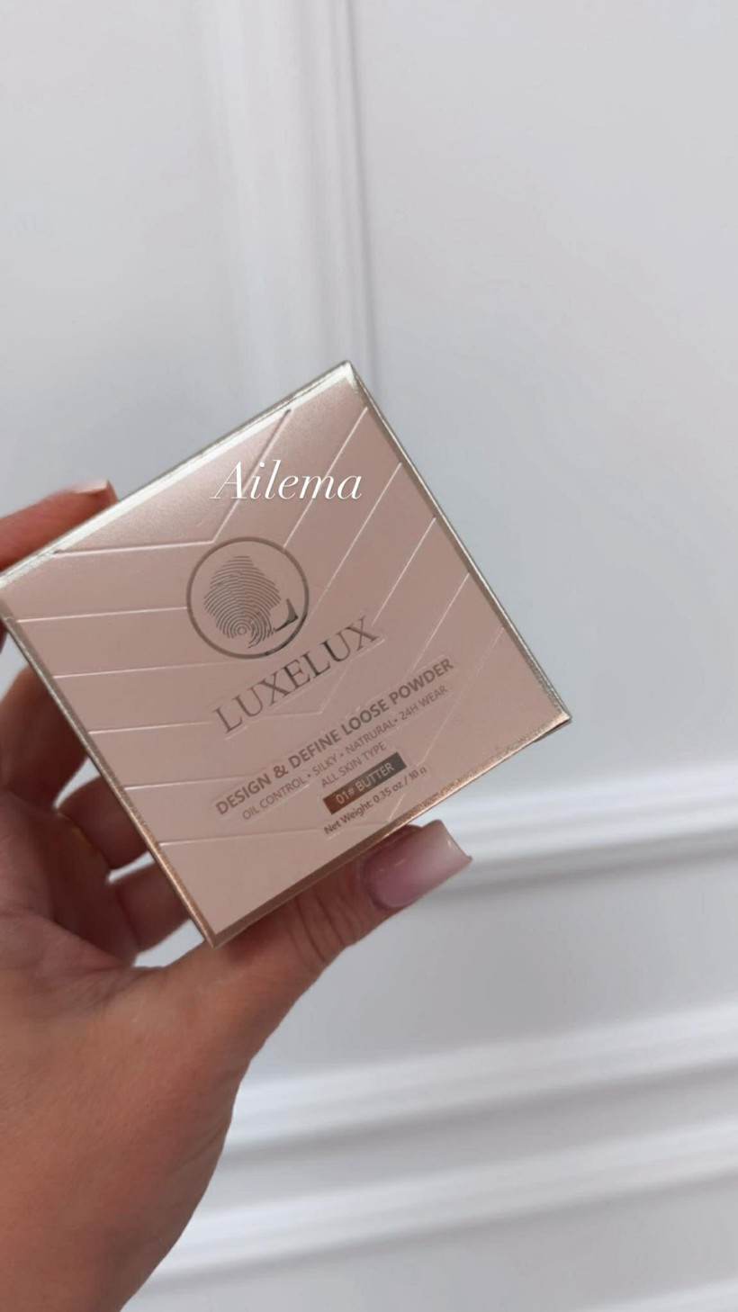 Sypki puder do twarzy Luxelux P67 z aplikatorem
