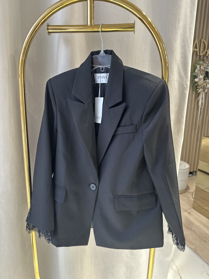 IVI MARYNARKA KORONKOWY RĘKAW CZARNA