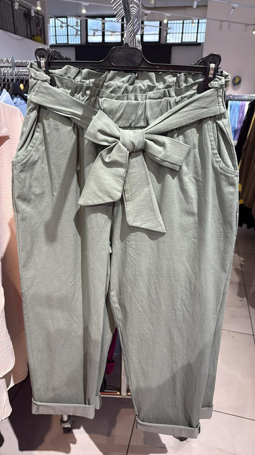  Italia nr.9 - Spodnie jednokolorowe - z  kokardą - oliwka