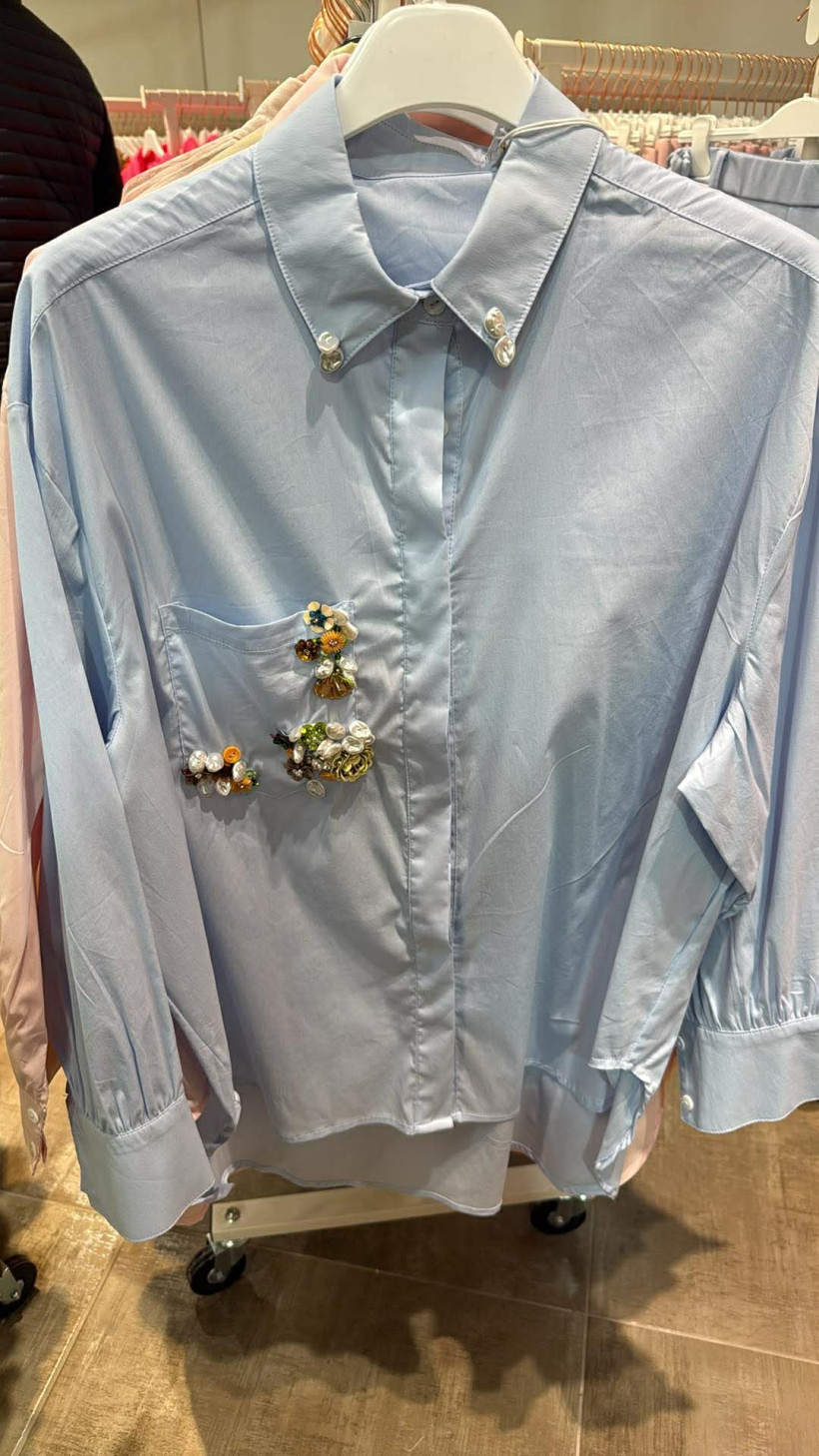 Italia nr.9 - Koszula jednokolorowa - ozdoby na kieszeni - niebieski