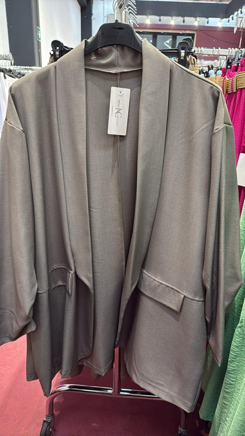 Italia nr.9 - Żakiet  / narzutka jednokolorowa - 661657/661457 - fango