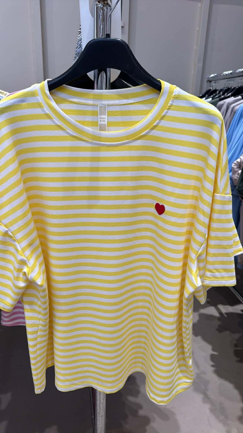 Italia nr.9 - Bluzka w paski z serduszkiem - 212 - żółta