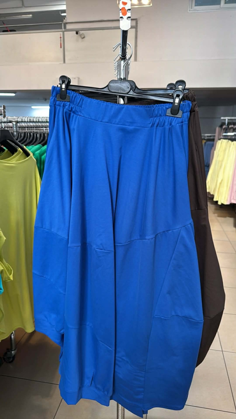 Italia nr.9 - Spódnica jednokolorowa bombka - 26060 - chaber