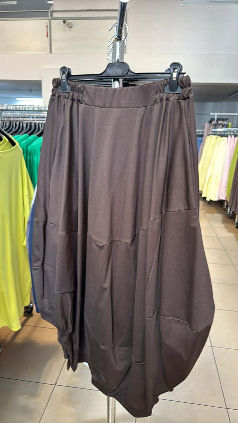 Italia nr.9 - Spódnica jednokolorowa bombka - 26060 - czekolada