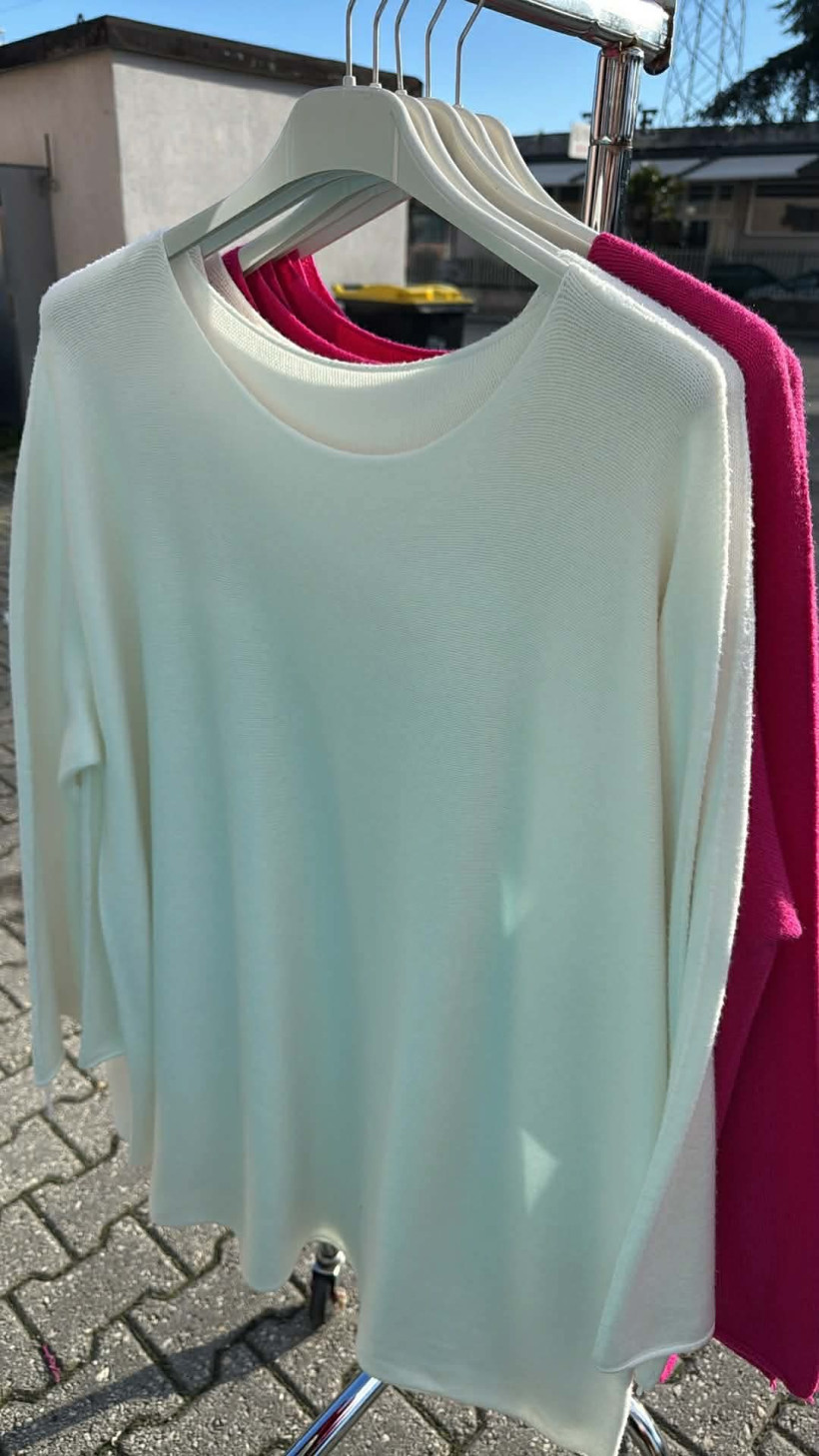 Italia nr.9 - Sweter jednokolorowy - długi rękaw - 14746 - śmietanka