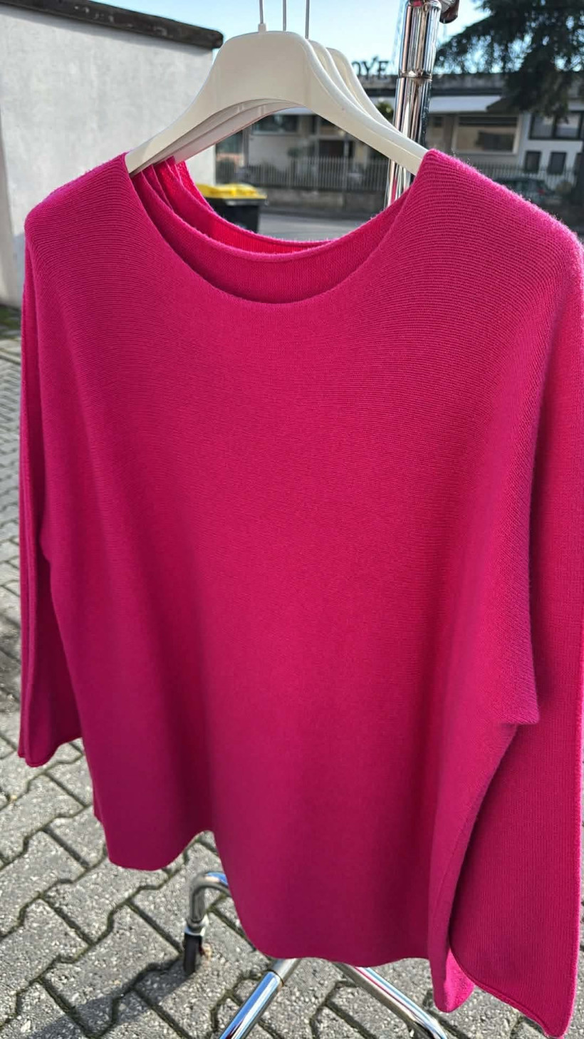 Italia nr.9 - Sweter jednokolorowy - długi rękaw - 14746 - fuksja