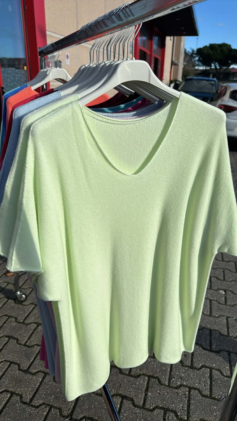 Italia nr.9 - Sweter jednokolorowy - krótki  rękaw - 14751 - banan