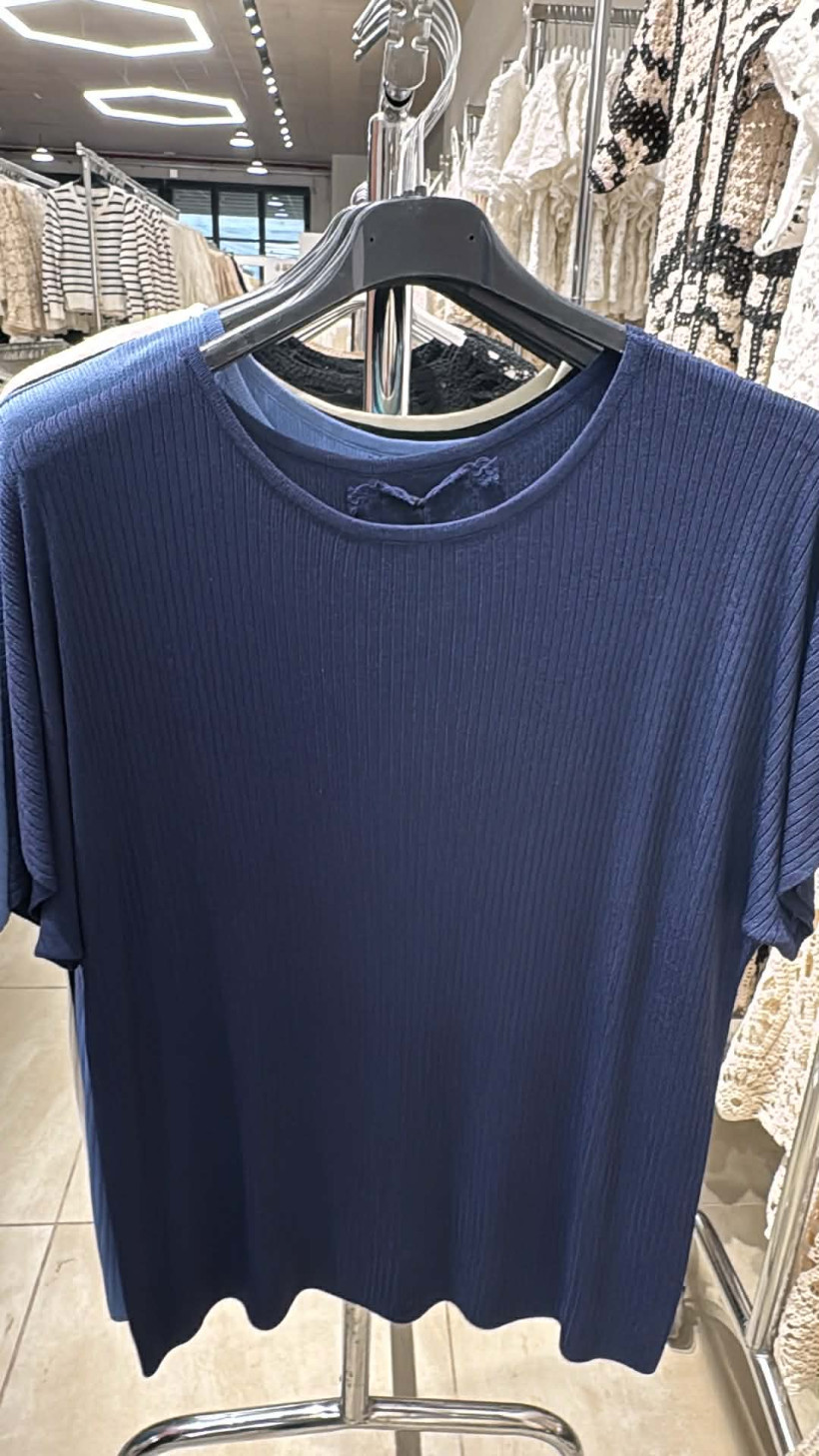 Italia nr 9 - Bluzka jednokolorowa, szerszy prążek - 88077 - granat